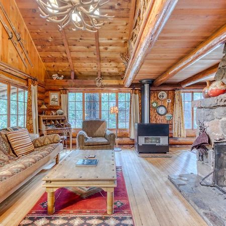 Zoe'S Log Cabin Welches Zewnętrze zdjęcie