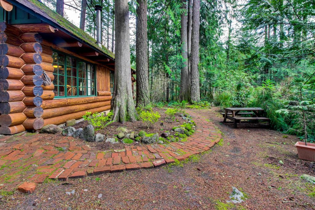 Zoe'S Log Cabin Welches Zewnętrze zdjęcie