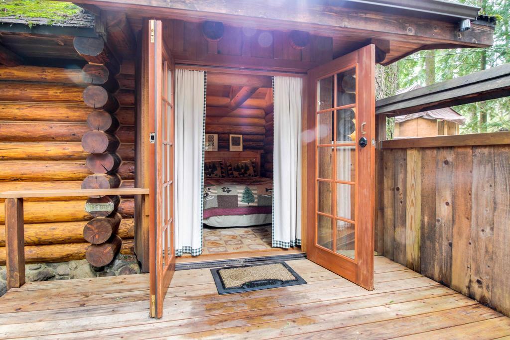Zoe'S Log Cabin Welches Zewnętrze zdjęcie