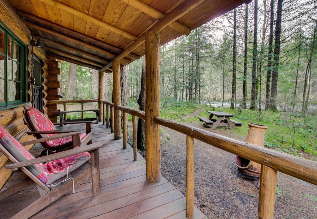 Zoe'S Log Cabin Welches Zewnętrze zdjęcie