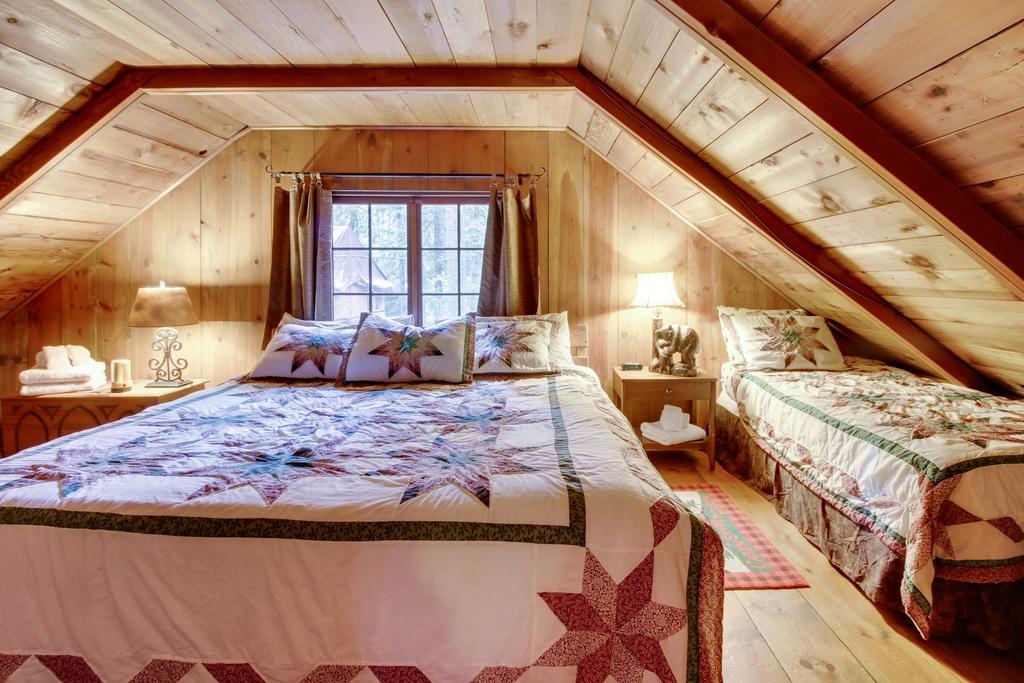 Zoe'S Log Cabin Welches Zewnętrze zdjęcie