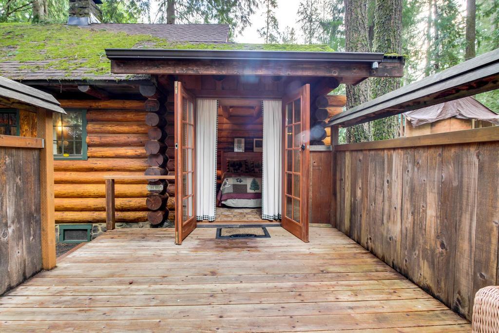 Zoe'S Log Cabin Welches Zewnętrze zdjęcie