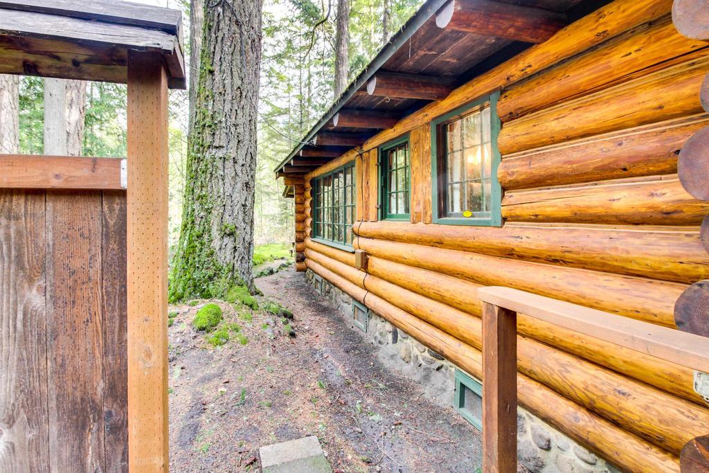 Zoe'S Log Cabin Welches Zewnętrze zdjęcie
