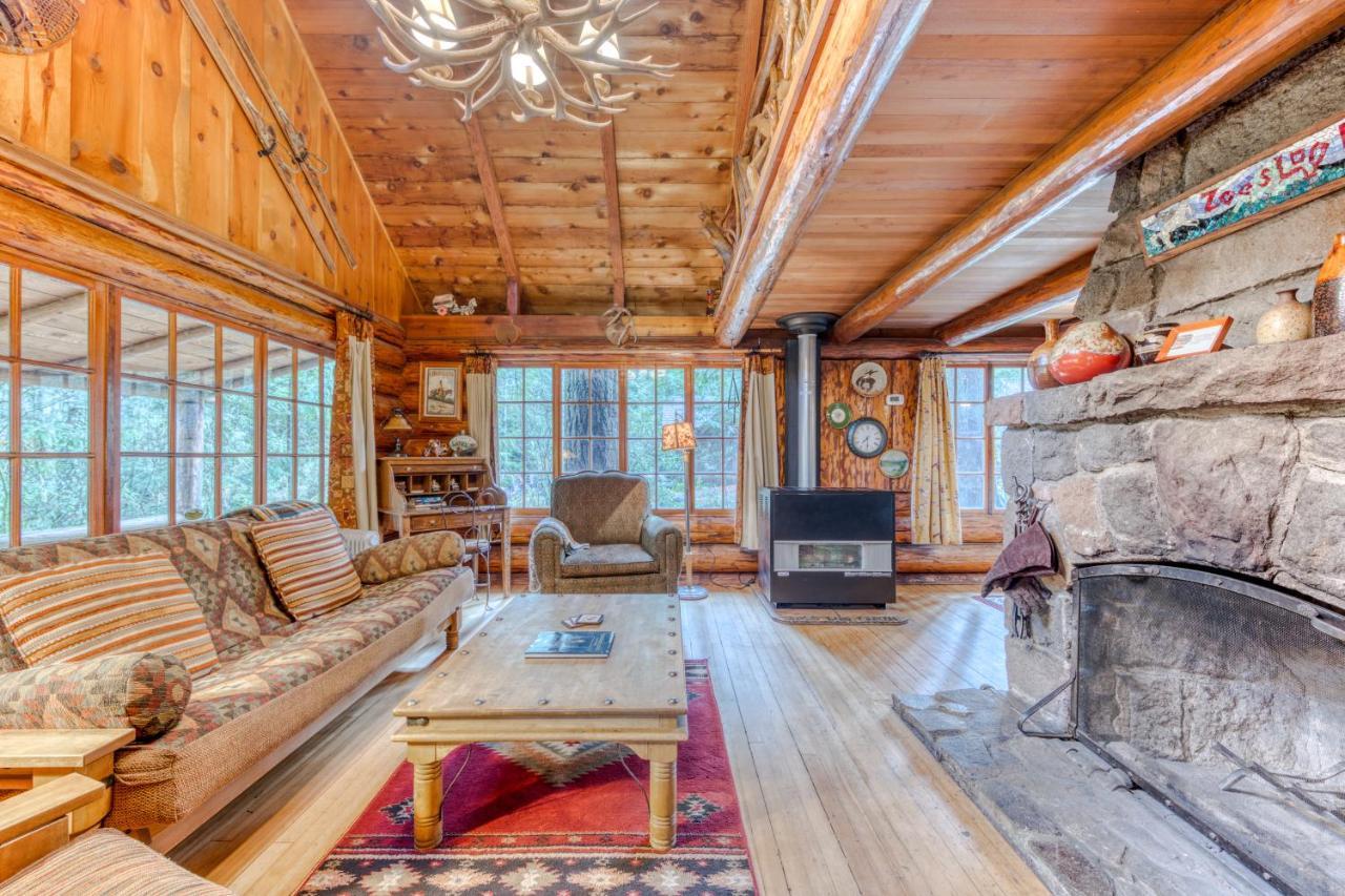 Zoe'S Log Cabin Welches Zewnętrze zdjęcie
